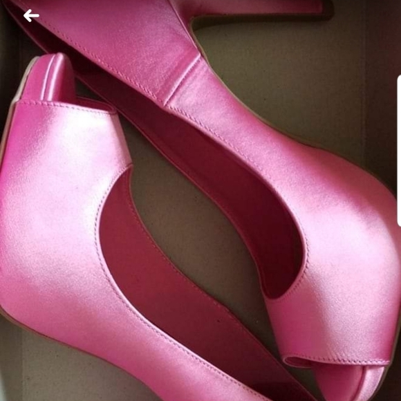 Shoes - Rose colored heels